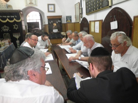 סיום הדף היומי בבית הכנסת "קהל חסידים"