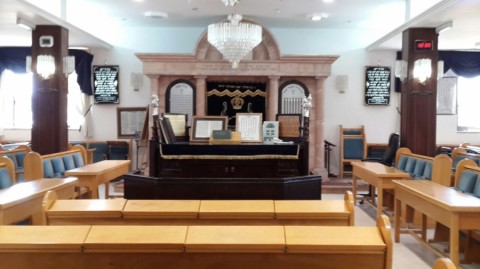 קול קורא  נגד הריסת בית הכנסת איילת השחר בגבעת זאב